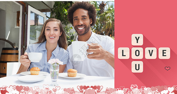可爱情人情侣的复合形象咖啡屋棋盘阳台微笑快乐饮料露台咖啡混血友谊背景图片