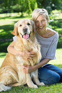 草原猎犬女性漂亮的高清图片