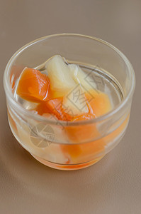 水果沙拉甜点热带早餐橙子红色饮食营养木瓜菠萝食物背景图片