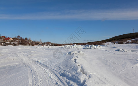 坎达拉克沙雪和冰下河流背景