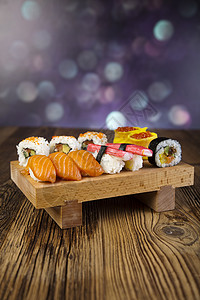 寿司卷 东方菜谱多彩主题食物海鲜黄瓜蔬菜午餐美食厨房盘子美味竹子背景图片