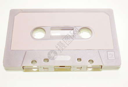 复古外观磁带盒音乐记录磁带白色背景图片
