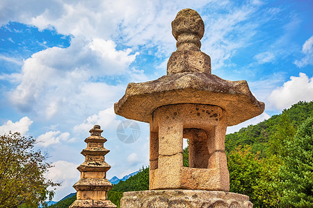 韩国的石石宗教纪念碑古董建筑学文化地标崇拜雕塑背景图片