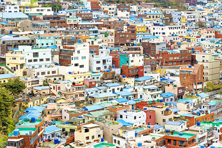 Gamcheon文化村 釜山画廊海洋金融游客天际旅行旅游村庄景点市中心背景图片