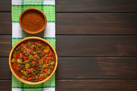 配黄豆肉的地面调味品粉末大豆午餐辣椒营养纹理化茶匙胡椒背景图片
