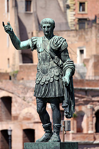 意大利罗马论坛原则旅游元首角斗士青铜旅行文化历史性雕塑背景图片