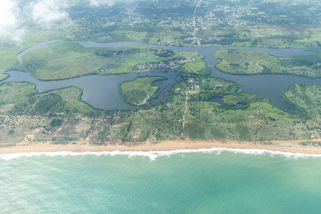 贝宁科托努海岸空中观察 贝宁科托努波浪海岸线海岸海洋鸟瞰图旅行海滩支撑图片