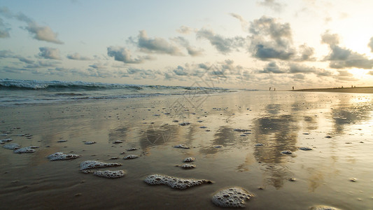 贝宁科托努的奥巴马海滩波浪海岸支撑旅行海洋背景