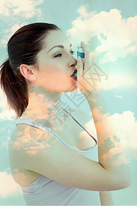 蓝色天空复合图像蓝天头发棕色女士女性休息室黑发哮喘房子客厅背景图片