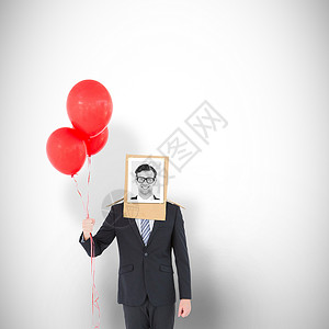 气球盒头顶有相片盒的商务人士综合图像派对照片男性乐趣插图白色气球灰色商业概念性背景