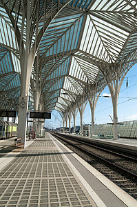 里斯本市建筑学铁路城市车站金属火车旅游旅行平台地标背景图片