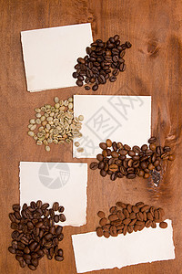 不同种类的咖啡豆类黑色棕色桌子工艺菜肴矿山木头豆子高清图片