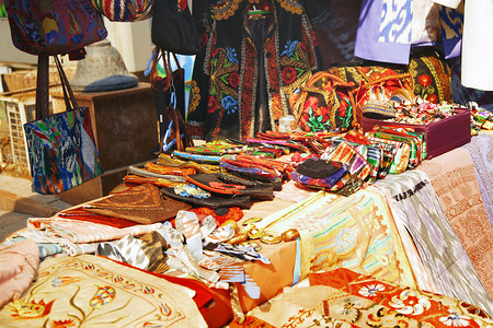 跳蚤市场街头市场好奇心工艺首饰礼物纪念品工匠商业贸易服饰商品背景