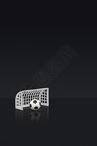 白塑料桌最顶级足球目标 黑白皮和白皮革空间皮革球门概念类型深色背景运动门柱背景图片