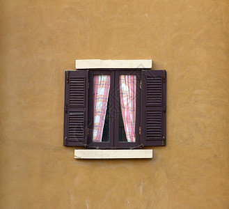 水泥墙上的窗户房子建筑建筑学窗帘框架背景图片