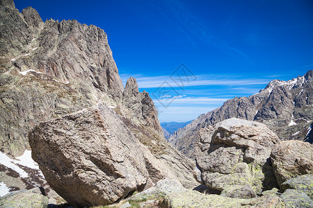 科西卡州甜瓜石头森林旅行风景环境远足荒野天空蓝色高清图片