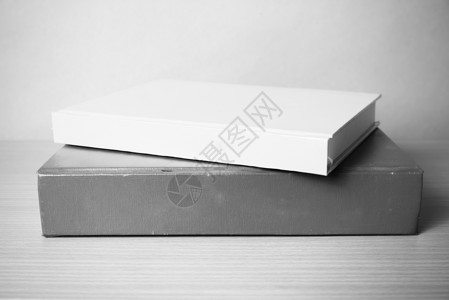 木黑白颜色调色风格的书本学习桌子墙纸大学学校知识甲板历史图书教育背景图片