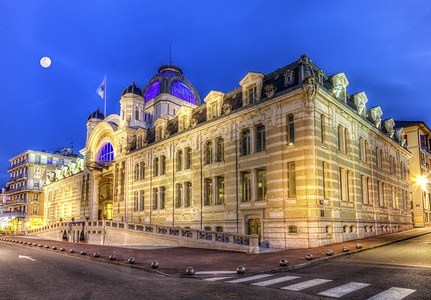 法国埃维昂卢米雷宫高清图片