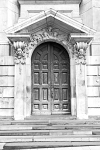 保罗和挂锁英国隆登古老建筑和再造中的圣保罗大教堂旅行信仰历史性挂锁乡村建筑学教会国家首都入口背景
