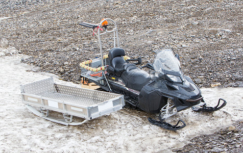 黑色雪雪车摩托套岛高清图片