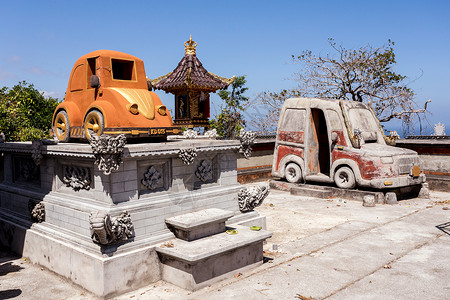 普拉塞佩著名的印度教汽车寺庙 努沙佩尼达 巴厘热带建筑学蓝色传统宝塔异国风景吸引力精神文化背景