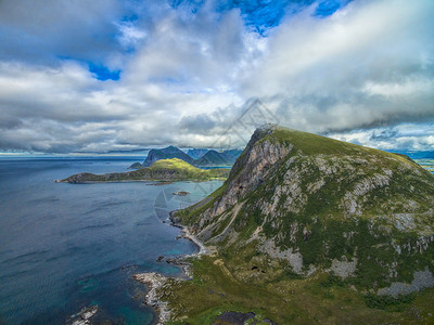 Lofoten 的景色视图风景山脉悬崖高清图片