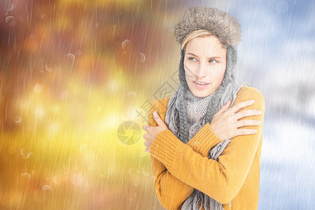 狼之子雨与雪喜人金发美女戴着温暖帽子的复合形象叶子风暴女性快乐天气微笑树叶风景双臂女士背景