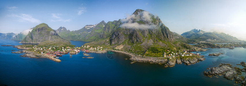 挪威的蓝色天线山脉村庄航班旅游胜地全景钓鱼飞行高清图片