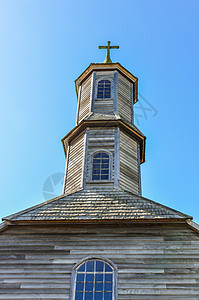 木制教堂蓝色的传统的高清图片