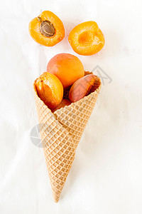 杏子冰淇淋生的自然高清图片