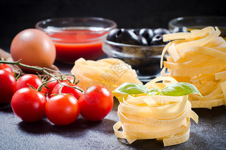 意大利美食食物糕点营养产品小麦饮食摄影红柿面条桌子背景图片