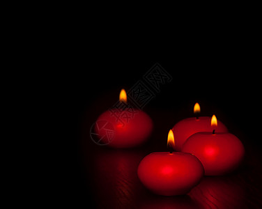 二月烟雾龙抬头红蜡烛 火点燃木头和黑色底底 深黑烟雾背景