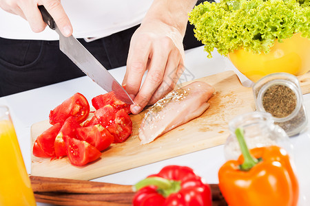 准备食物健康饮食烹饪食品生活方式红色厨房砧板家居家庭背景图片