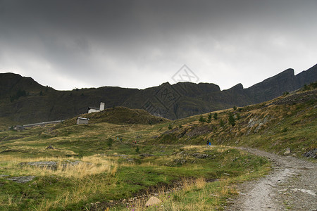 山雨天气山脉天空旅游旅行假期背景图片