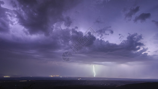 卡普雷塞托雷塔天空射线背景