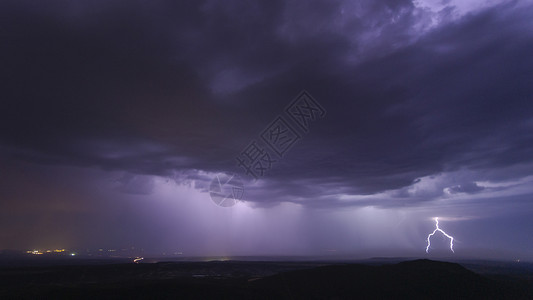托雷加西亚托雷塔天空射线背景