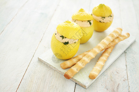 鼠你最棒鼠鼠酱黄色鳟鱼起动机面包柠檬自助餐食物美食点心水果背景