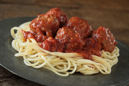 意大利肉丸子桌子用餐肉丸食物厨房午餐背景图片