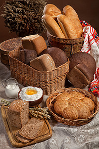 俄罗斯国家风格的 仍然有面包的生活食物产品团体餐具桌布乡村工作室背景图片
