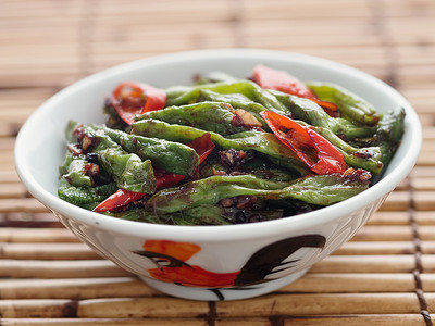 生锈的中国长蛇豆炒薯条纤维蔬菜青菜豆子水平食物背景