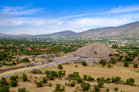 特奥蒂瓦坎墨西哥附近Teotihuacan的月球金字塔风景c文化游客旅行废墟历史旅游脚步太阳纪念碑考古学背景