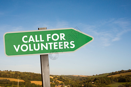征召志愿人员的复合形象绿地首都草地路标农村志愿者黑与白天空信件广告牌背景图片