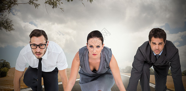 商业界人士的复合形象 准备开始比赛天空竞争线条夹克女性阳光男人起跑线女士领带背景图片