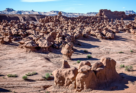 Goblins 哥布林星侵蚀砂岩编队沙漠巨石地精红色岩石背景图片