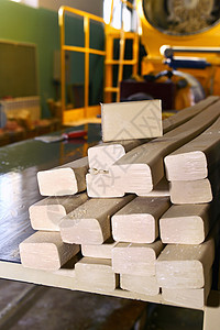 传送带上的肥皂片空白货车包装工业丝带机器生产肥皂厂盒子后勤背景图片
