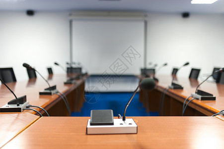 会议室没有空人白色桌子蓝色办公室商业房间工作椅子公司职场背景图片