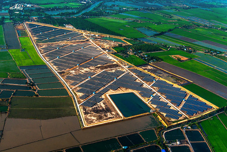 太阳能飞机太阳能农场太阳能电池板飞机航拍直升机外景活力摄影师摄影太阳能板工业背景