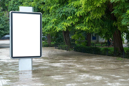 空白的广告牌控制板街道木板海报公告城市广告灯箱账单路标背景图片