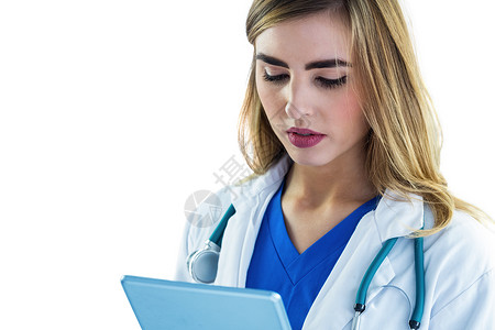 使用平板药片的医生女士听诊关爱服务从业者技术专注诊所制服护理人员背景图片
