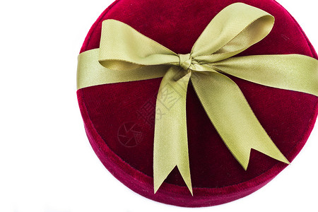 深红色的圣诞深红色礼物盒 白底带绿弓季节性丝带装饰惊喜礼物庆典生日工作室白色念日背景